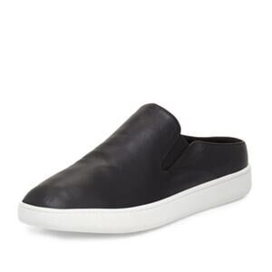 VINCE Verrell Slip-On Leather Sneaker in Black Size 8